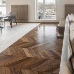 Bulgarian apartment: wood and marble contrast